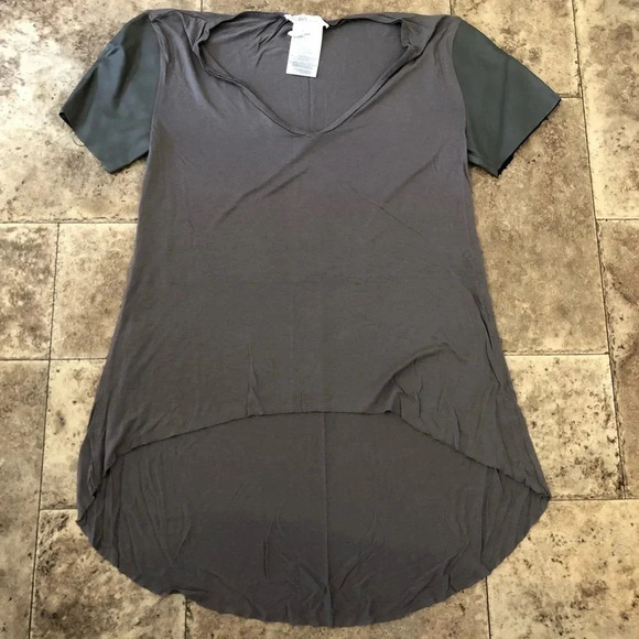 COPY - Women's Short Sleeve BCBGeneration T-Shirt - Sz. S - Picture 1 of 3